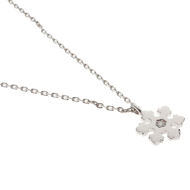 Pre Owned Bvlgari Snowflake Diamond White Gold Pendant Necklace