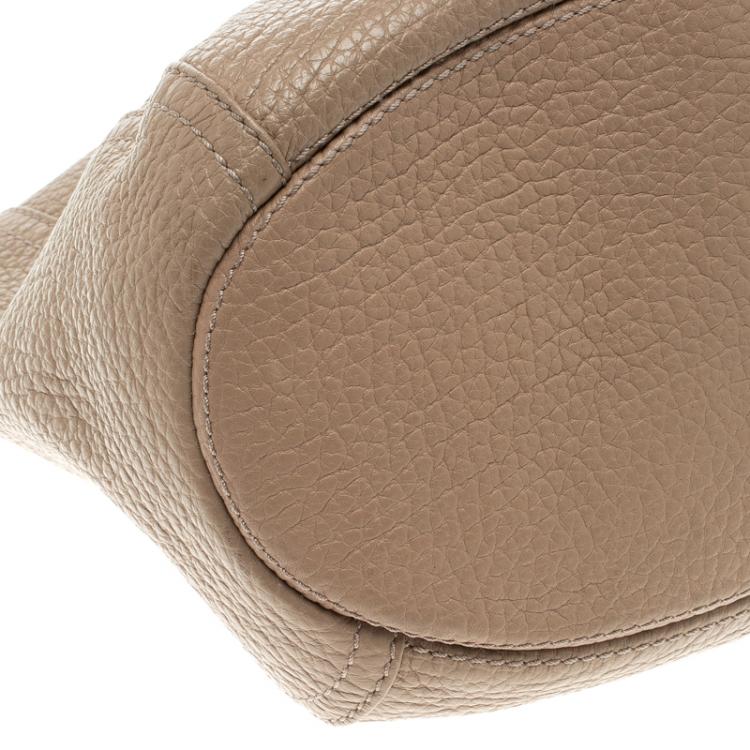 Pre Owned Carolina Herrera Beige Pebbled Leather Hobo