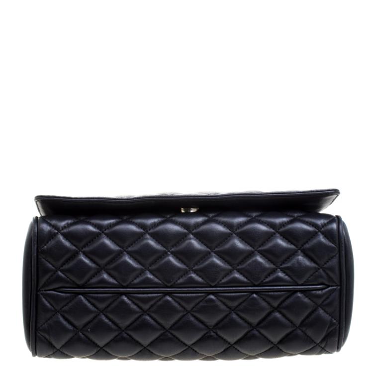 Pre Owned Carolina Herrera Black Quilted Leather Flap Bag