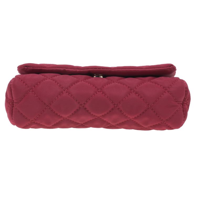Pre Owned Carolina Herrera Red Quilted Flap Bag