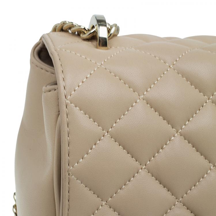 Pre Owned Carolina Herrera Cream Quilted Leather Crossbody Bag