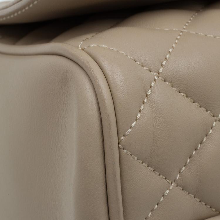 Pre Owned Carolina Herrera Cream Quilted Leather Crossbody Bag