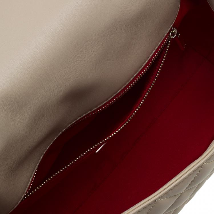 Pre Owned Carolina Herrera Cream Quilted Leather Crossbody Bag