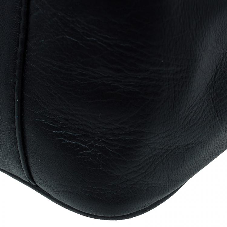 Pre Owned Carolina Herrera Black Quilted Leather Flap Bag