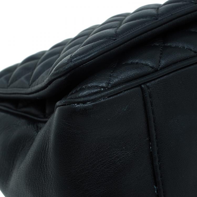 Pre Owned Carolina Herrera Black Quilted Leather Flap Bag