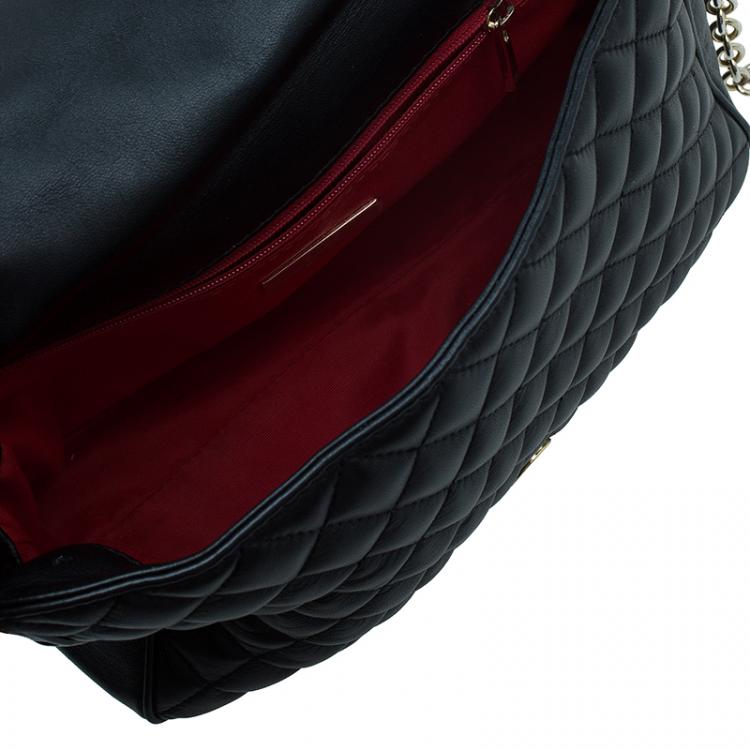 Pre Owned Carolina Herrera Black Quilted Leather Flap Bag