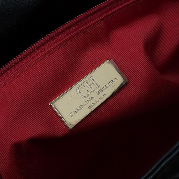 Pre Owned Carolina Herrera Black Quilted Leather Flap Bag