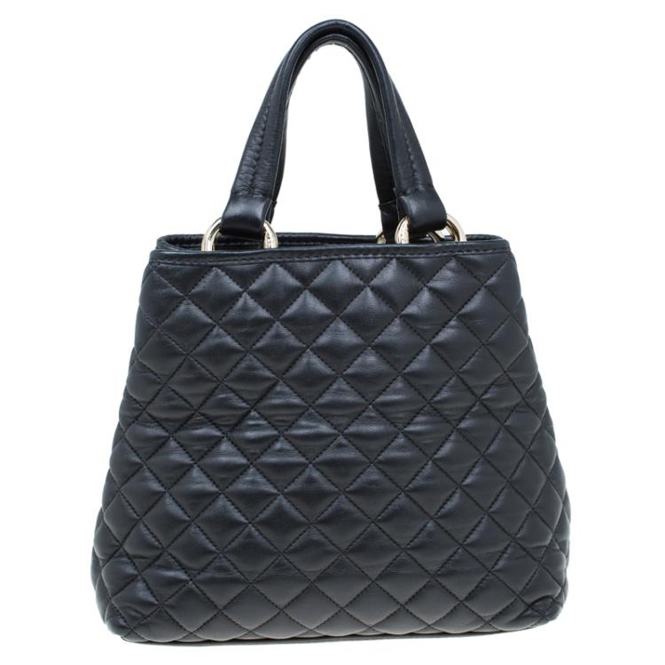Pre Owned Carolina Herrera Black Quilted Leather Tote