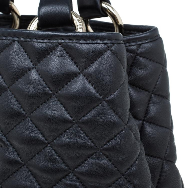 Pre Owned Carolina Herrera Black Quilted Leather Tote