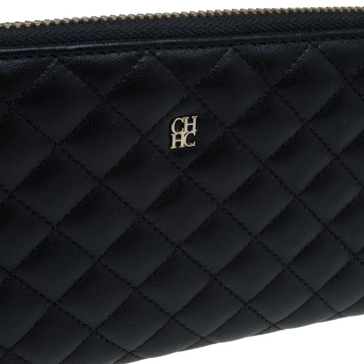 Pre Owned Carolina Herrera Black Quilted Leather Zip Around Wallet