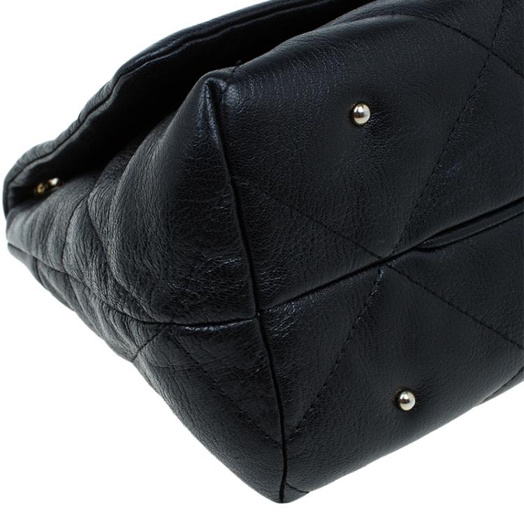 Pre Owned Carolina Herrera Black Quilted Leather Flap Chain Shoulder Bag