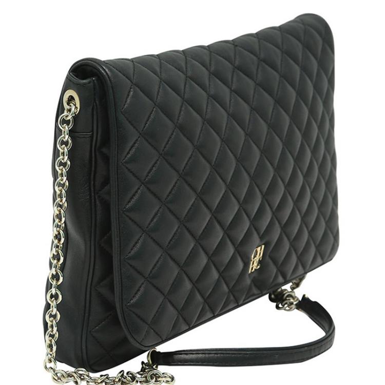 Pre Owned Carolina Herrera Black Quilted Leather Flap Bag