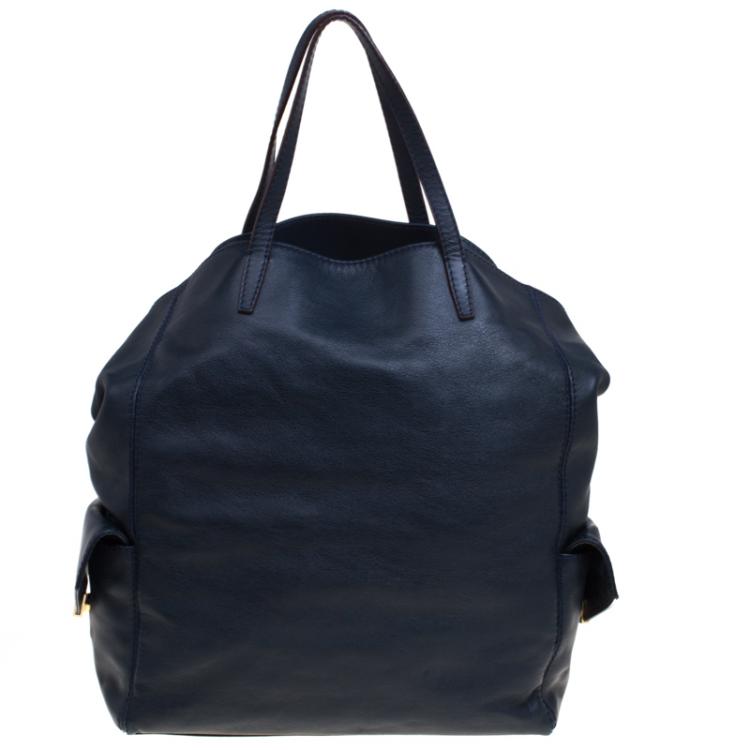 Pre Owned Carolina Herrera Navy Blue Leather Envelope Pocket Tote