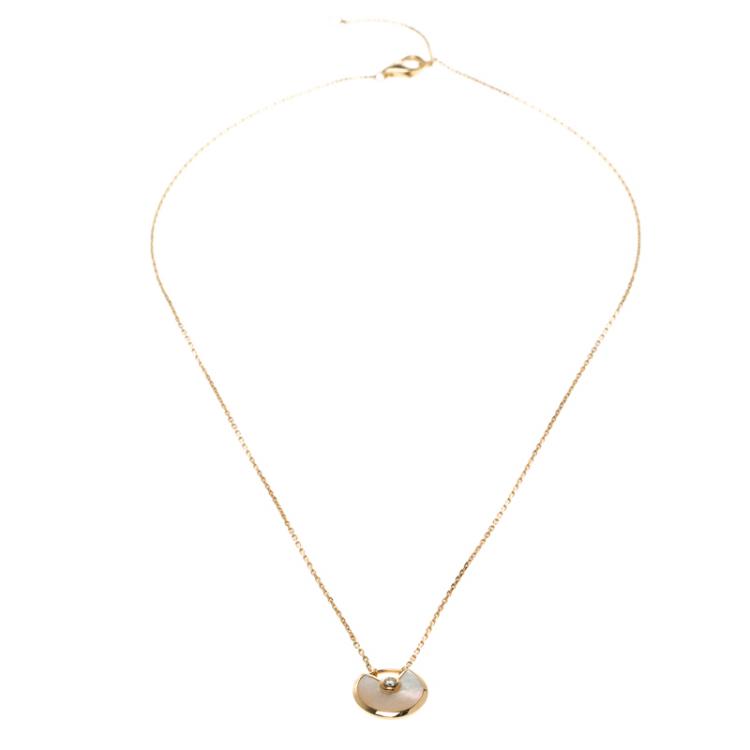 Pre Owned Cartier Amulette De Cartier White Mother Of Pearl 18k Yellow Gold Pendant Necklace