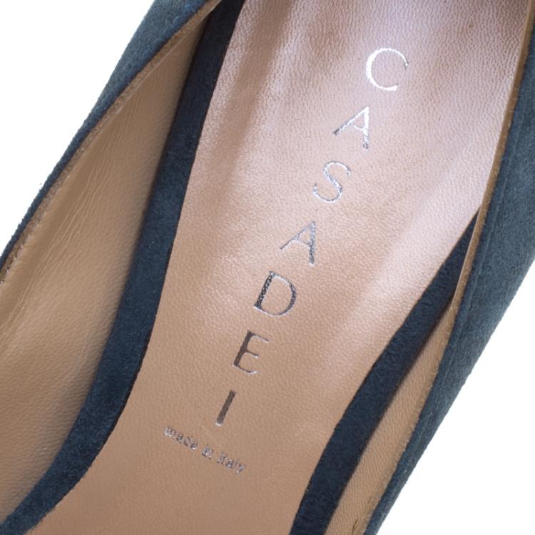 مملوكة مسبقًا Casadei Denim Blue Suede Platform Pumps Size 39