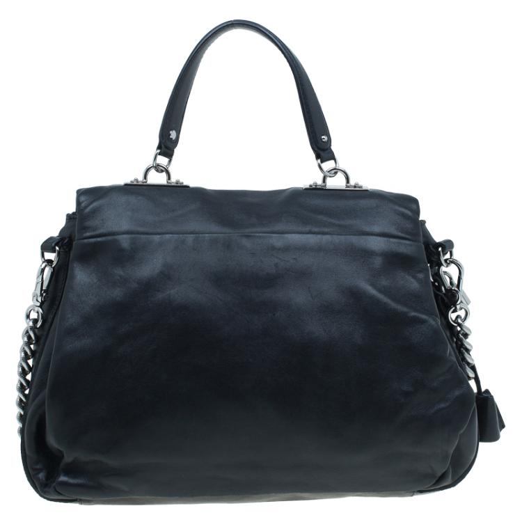 مملوكة مسبقًا Celine Black Soft Leather Snaps Top Handle Bag