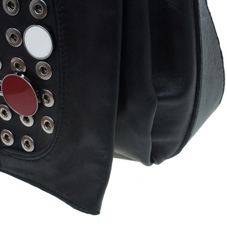 مملوكة مسبقًا Celine Black Soft Leather Snaps Top Handle Bag