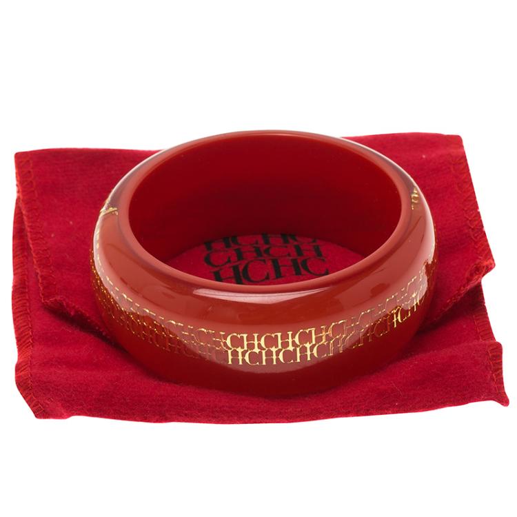 Pre Owned CH Carolina Herrera Red Resin Gold Tone Metal Wide Bangle Bracelet 20cm