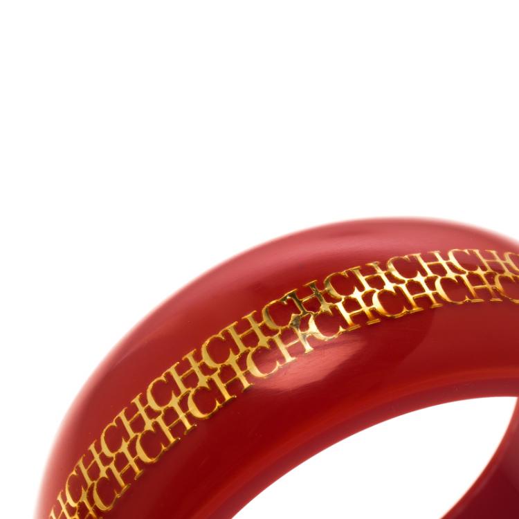Pre Owned CH Carolina Herrera Red Resin Gold Tone Metal Wide Bangle Bracelet 20 cm