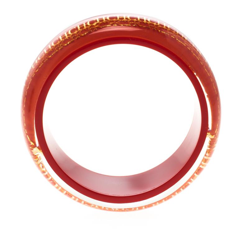 Pre Owned CH Carolina Herrera Red Resin Gold Tone Metal Wide Bangle Bracelet 20 cm