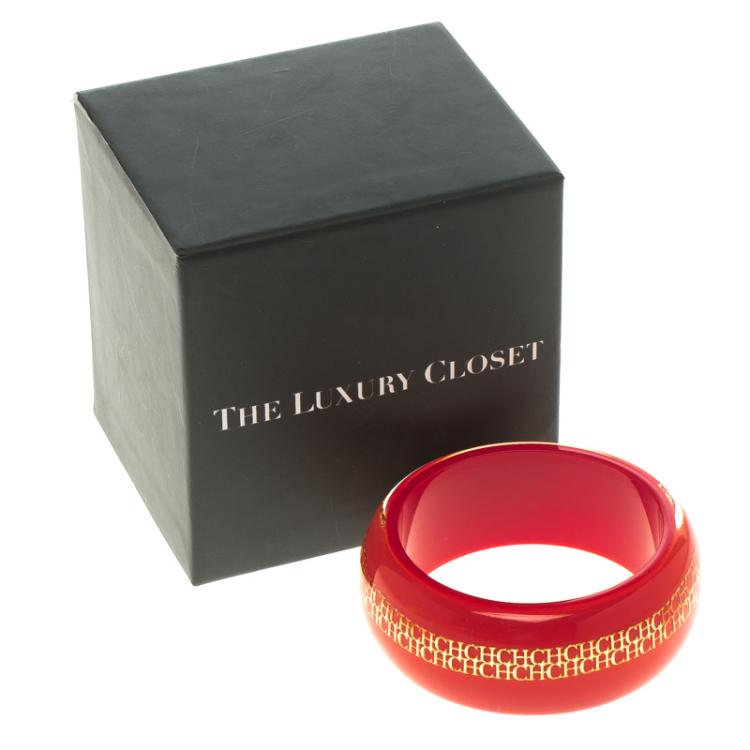 Pre Owned CH Carolina Herrera Red Resin Gold Tone Metal Wide Bangle Bracelet 20cm