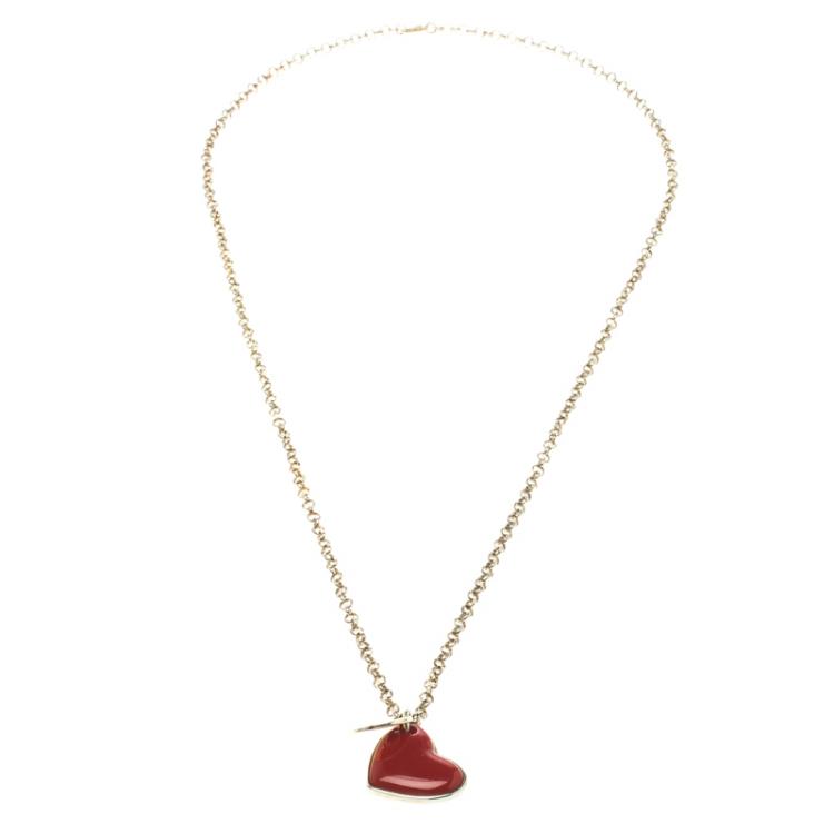 Pre Owned Carolina Herrera Resin Heart Gold Tone Pendant Necklace