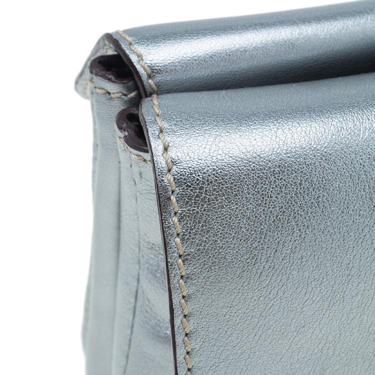 Pre Owned CH Carolina Herrera Silver Leather Clutch