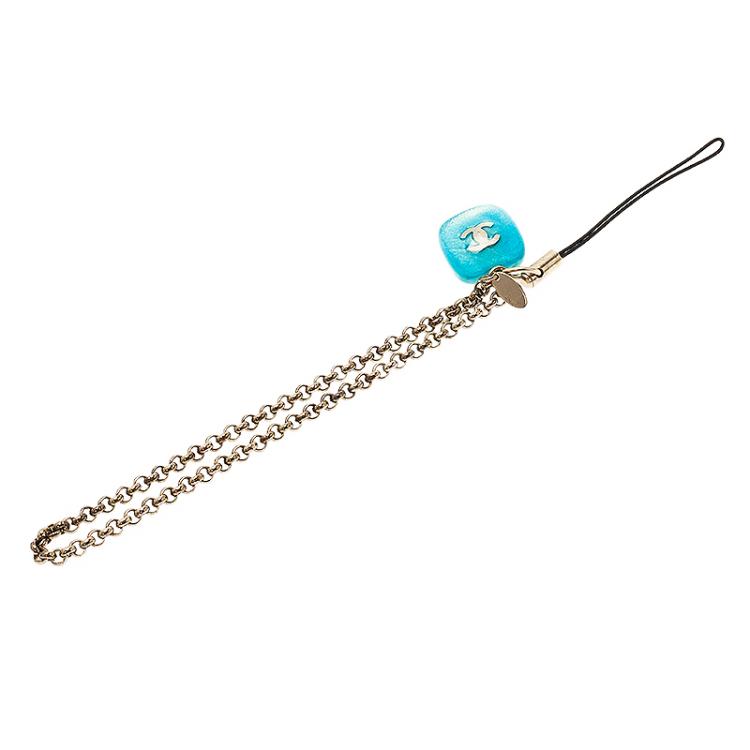 مملوكة مسبقًا Chanel Blue CC Logo Phone Charm