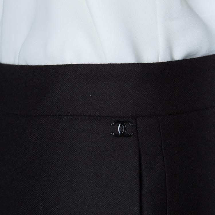 Pre Owned Chanel Black Wool Trousers M