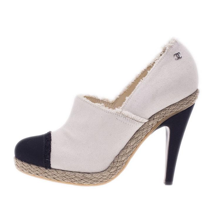 Chanel 19P Beaded CC Slide Sandals Black Sequined Tweed Size 37 Open Toe  Heels