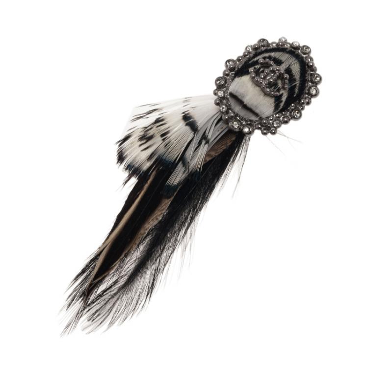 Pre Owned Chanel Feather Hair Clip