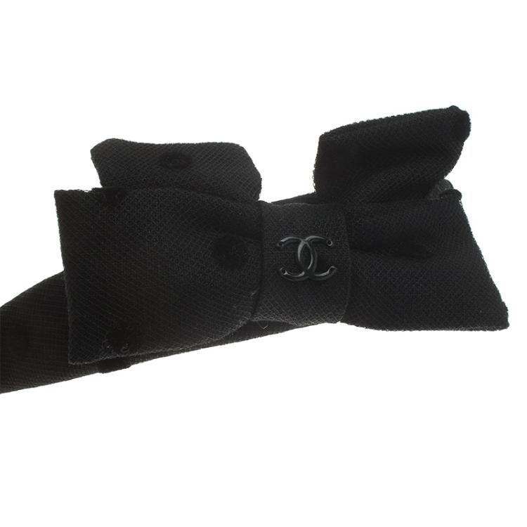 مملوكة مسبقًا Chanel CC Black Polka Dot Bow Headband