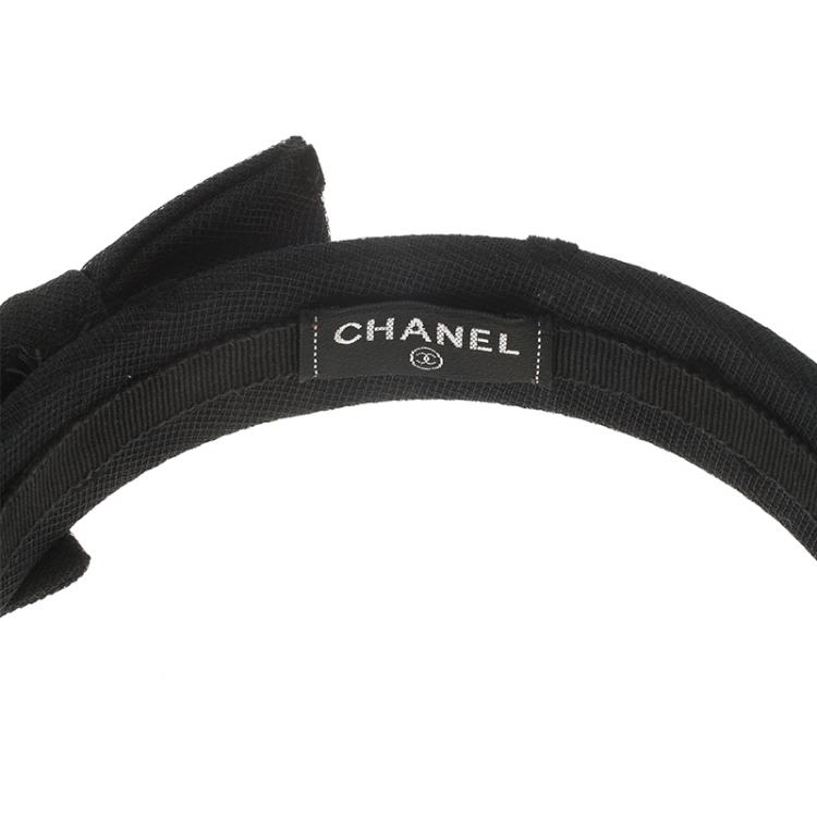 مملوكة مسبقًا Chanel CC Black Polka Dot Bow Headband