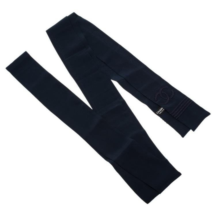 مملوكة مسبقًا Chanel CC Navy Blue Logo Embroidered Silk Scarf
