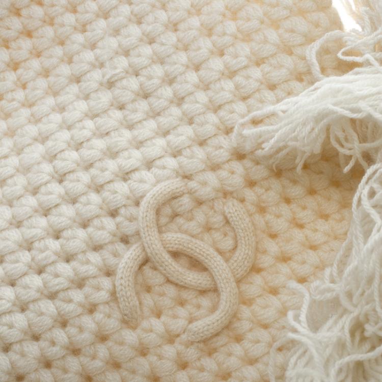 مملوكة مسبقًا Chanel Cream Chunky Knit Cashmere Muffler