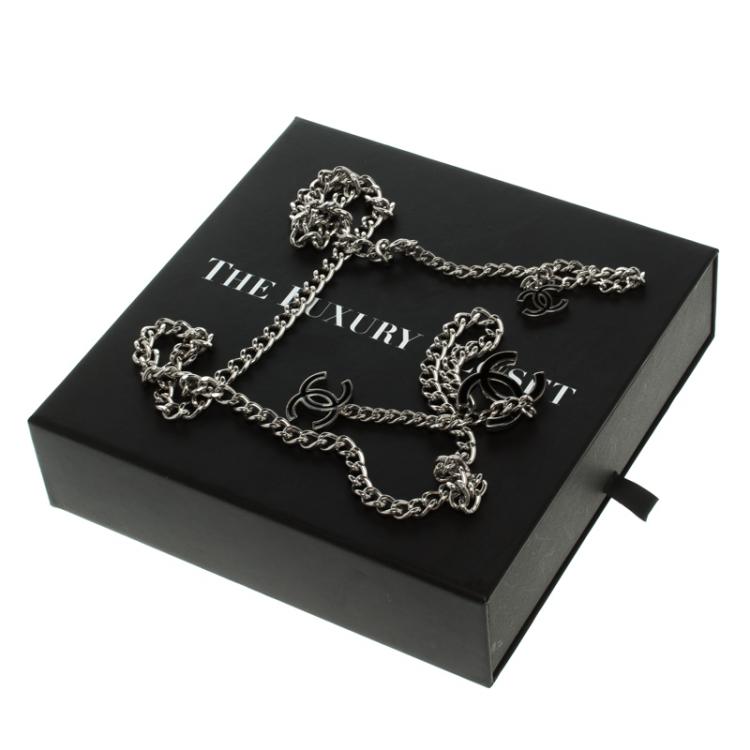 Pre Owned Chanel Black Enamel CC Silver Tone Chain Belt