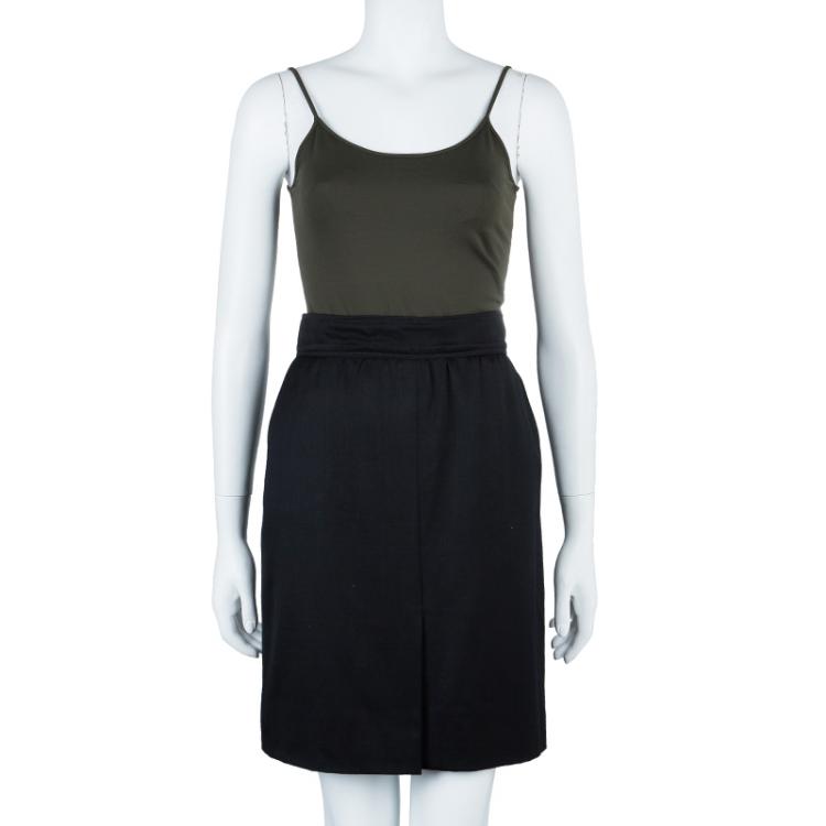 مملوكة مسبقًا Chanel Black Pencil Skirt M