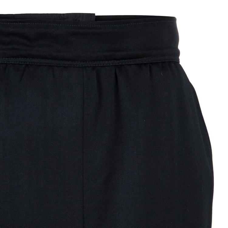 مملوكة مسبقًا Chanel Black Pencil Skirt M