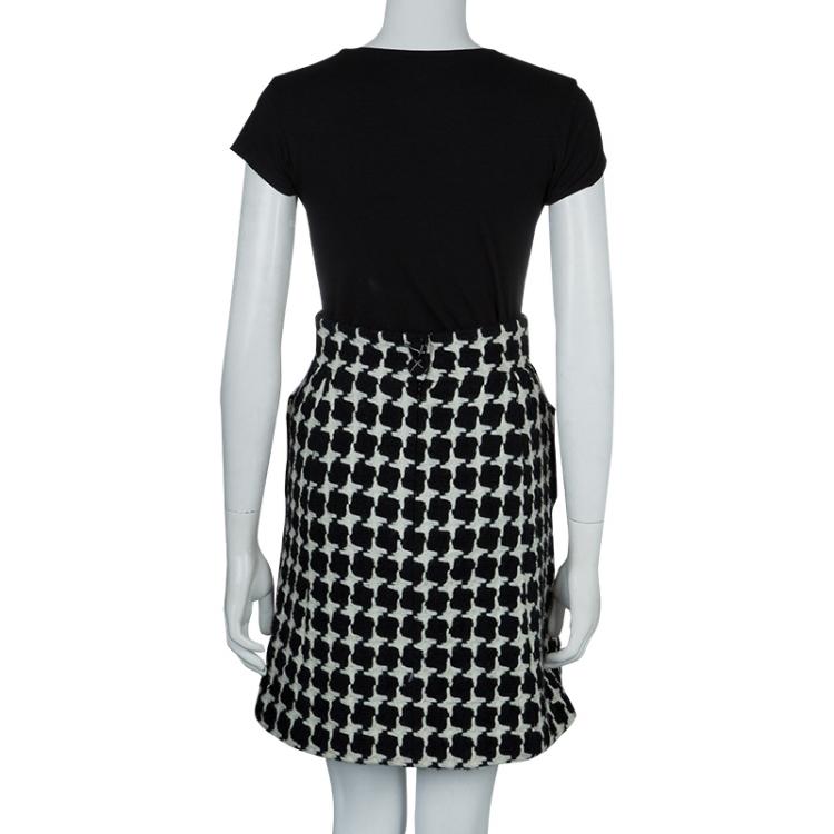 مملوكة مسبقًا Chanel Monochrome Cashmere High Waist Houndstooth Skirt S