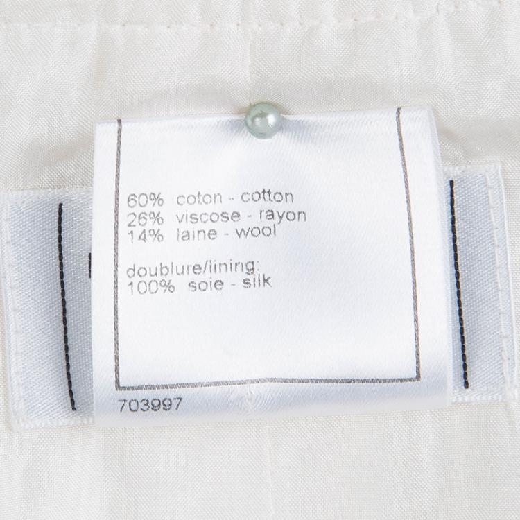 مملوكة مسبقًا Chanel Off- White Tweed Wrap Skirt M