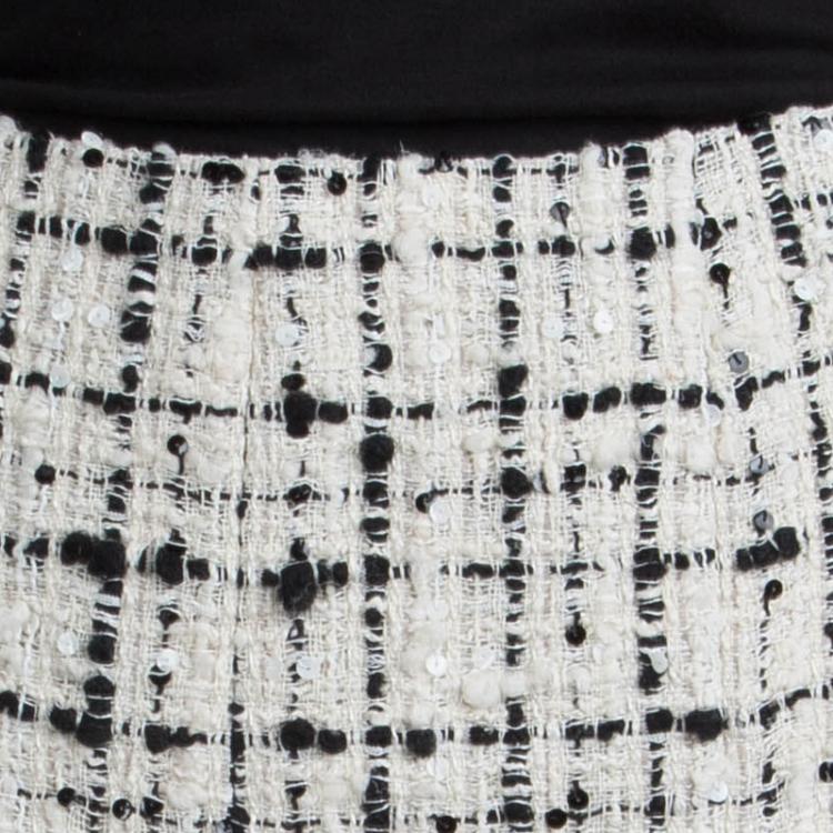 مملوكة مسبقًا Chanel Monochrome Tweed Sequin Embellished Skirt L
