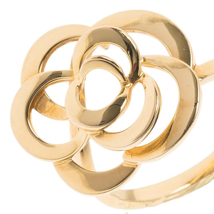 Pre Owned Chanel Camelia Yellow Gold Ring Size 54