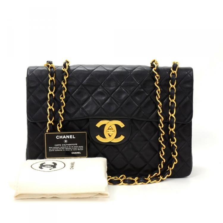 مملوكة مسبقًا Chanel Black Quilted Leather Maxi Jumbo XL Vintage Classic Flap Bag