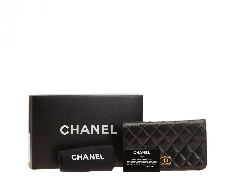 Pre Owned Chanel Black Quilted Lambskin Mini Flap Bag