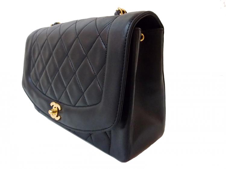 Pre Owned Chanel Black Lambskin Classic Single Flap Bag 