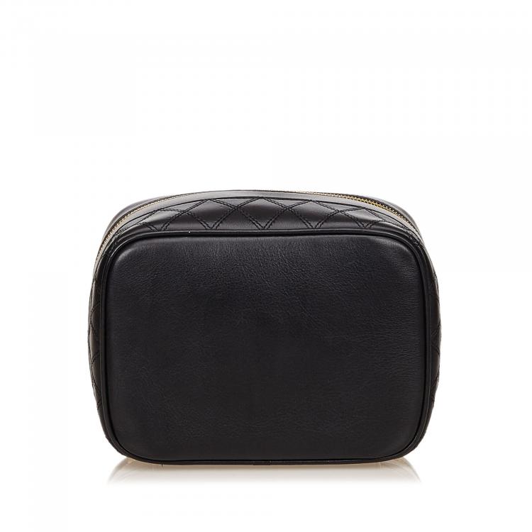 Pre Owned Chanel Black Quilted Lambskin Vanity Case
