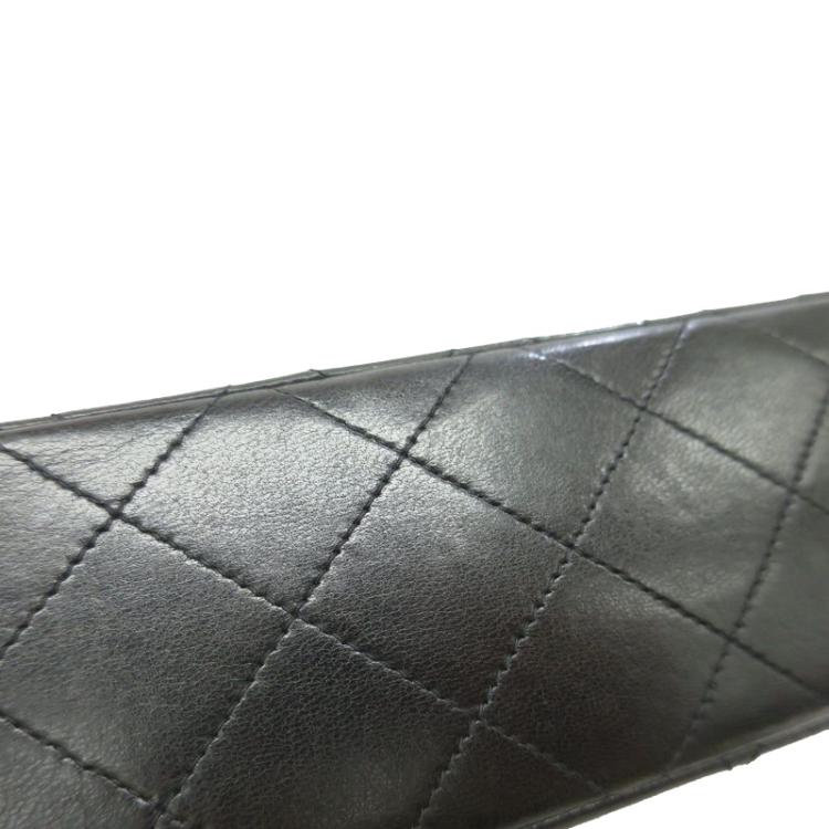Pre Owned Chanel Black Quilted Lambskin Leather Medium Classic Single Flap Shoulder Bag