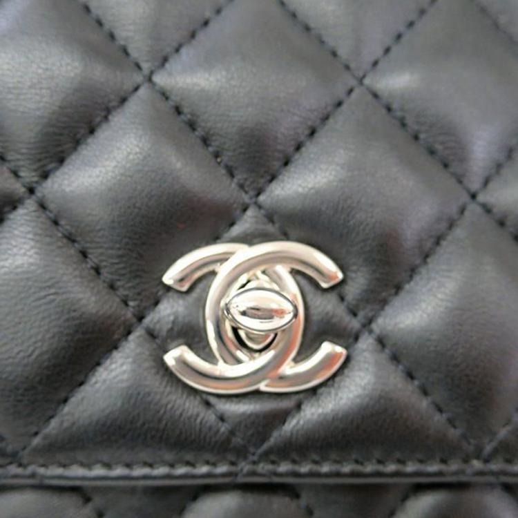 Pre Owned Chanel Black Lambskin Umbrella Case Single Flap Bag
