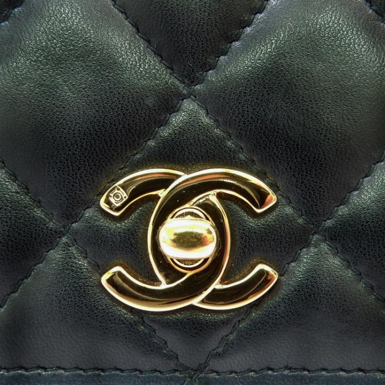 مملوكة مسبقًا Chanel Black Quilted Lambskin Vintage Flap Bag