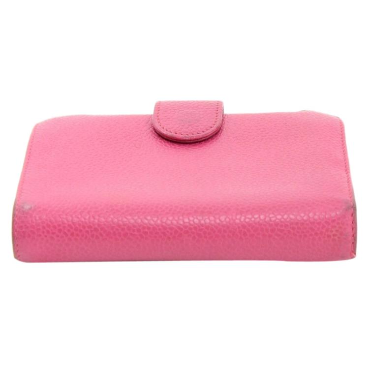مملوكة مسبقًا Chanel Pink Caviar Leather Bi-fold Wallet